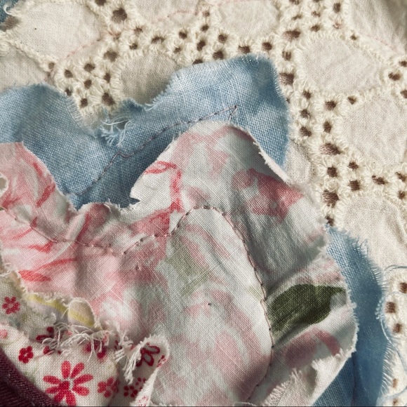 Anthropologie Sundry Upcycled Vintage-Inspired Heart Sweatshirt - Picture 7 of 16